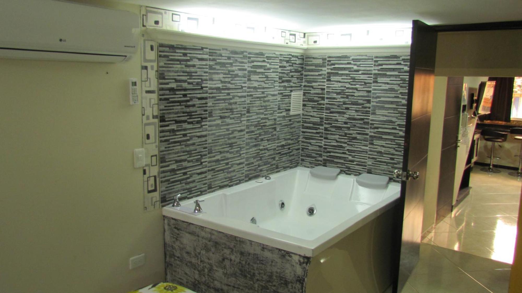 Apartamentos En El Poblado ميديلين الغرفة الصورة