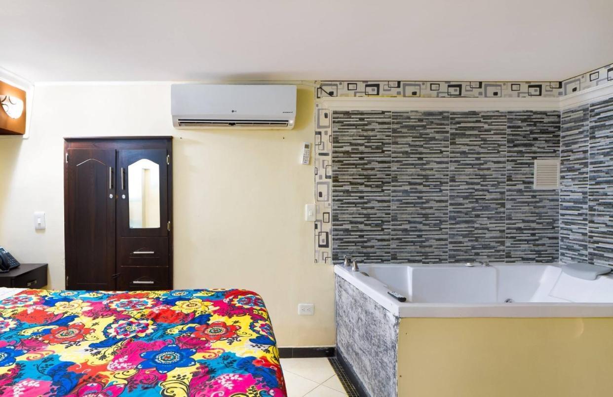 Apartamentos En El Poblado ميديلين المظهر الخارجي الصورة