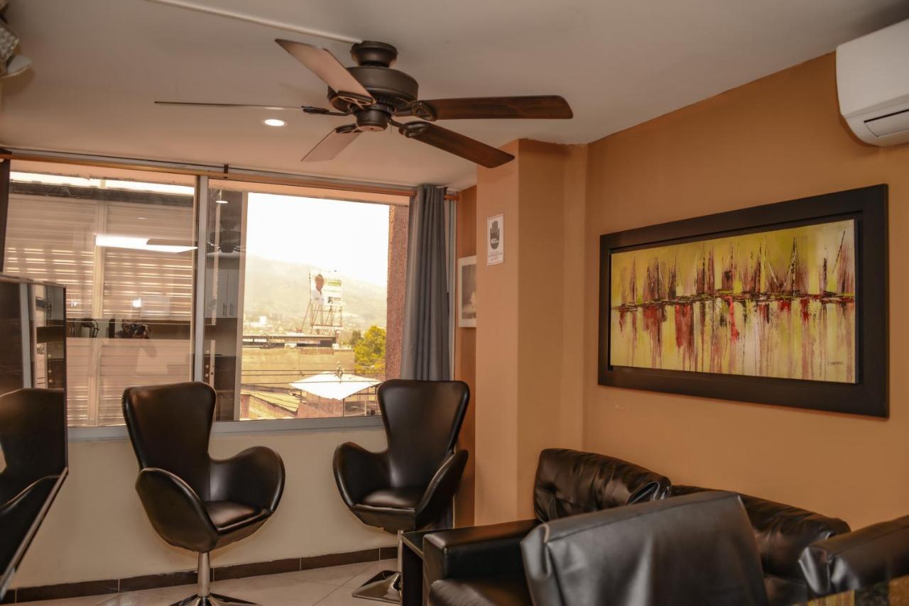 Apartamentos En El Poblado ميديلين المظهر الخارجي الصورة
